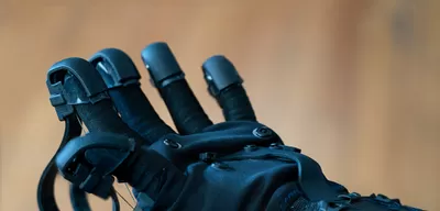 VR触感手套HaptX Gloves DK2现已发布